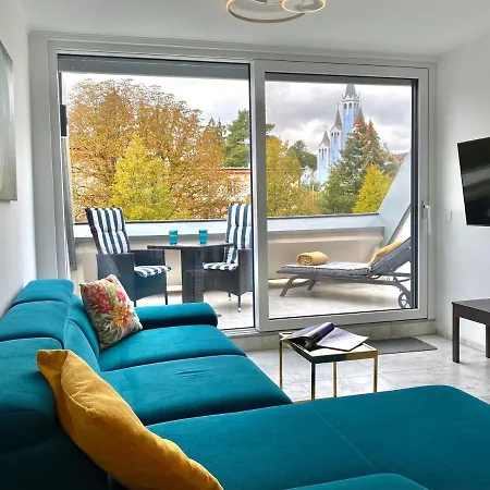 Lotusbluete Appartement In Heviz Mit Tiefgarage Und Panoramaterrasse Exterior photo